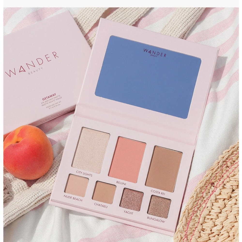 MSRP $42 WANDER BEAUTY
Wander Beauty Getaway Eye and Face Palette - Sunkissed